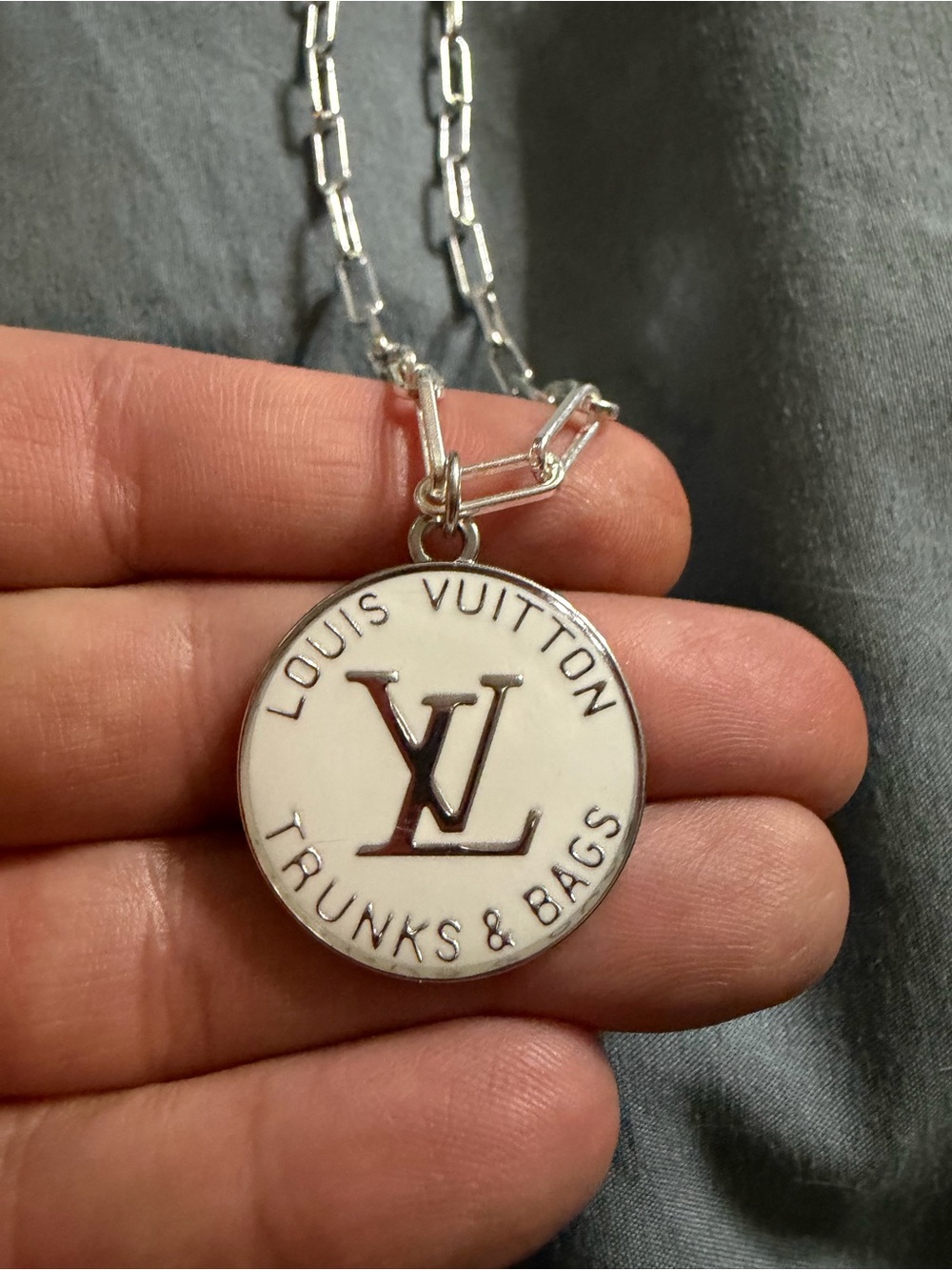 Hand Crafted White and Silver Round Pendant Necklace